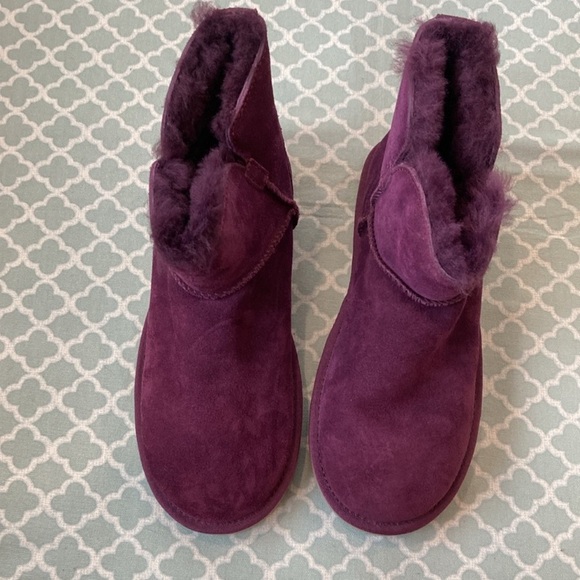 NWOT Koolaburra by UGG Purple Suede Booties 8 & Care Kit - Picture 2 of 10